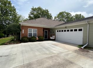 302 Commonwealth Cir, Newnan, GA 30263