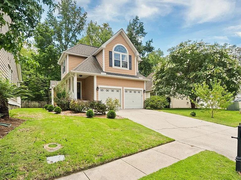 669 Fair Spring Dr — Photo 3