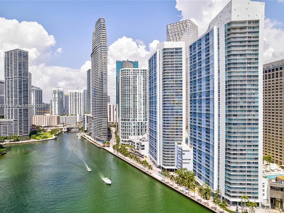 325 S Biscayne Blvd #2221