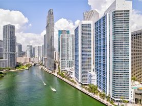 325 S Biscayne Blvd