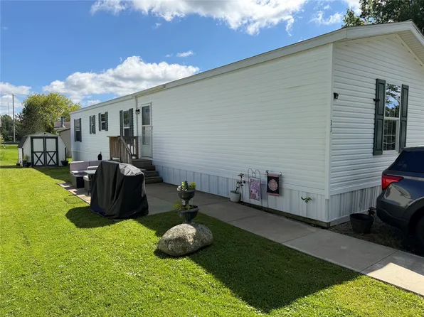 11 Aspen Dr, Mc Kean, PA 16426