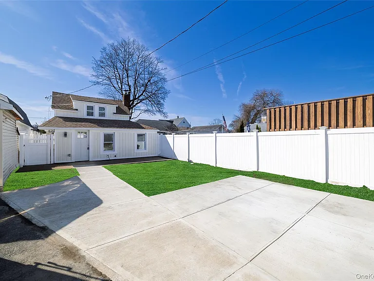 237 Porterfield Pl — Photo 15