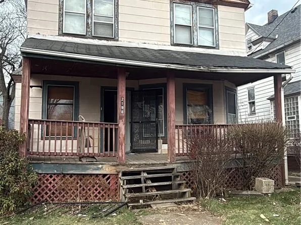 2198 E 86th St, Cleveland, OH 44106