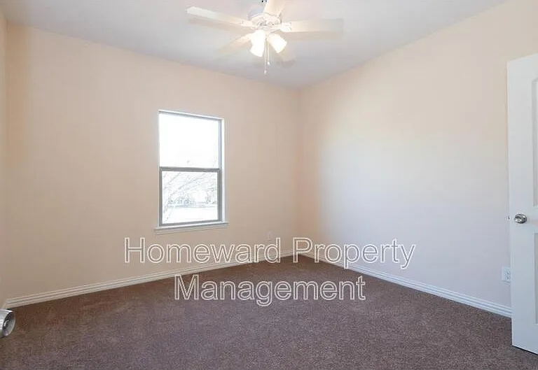 4004 Hanaa Ct — Photo 25