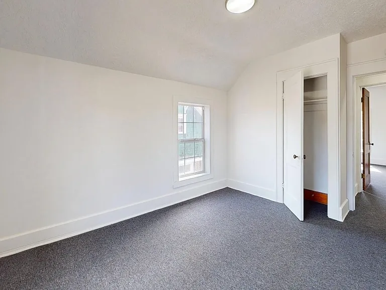 109 W Ely St — Photo 46