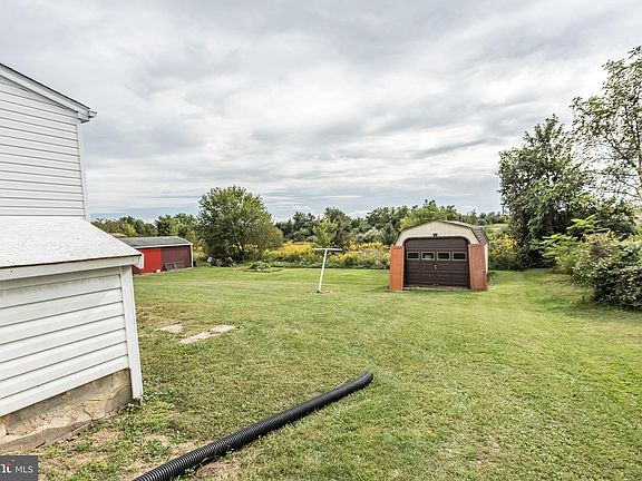 2nd image of 189 Front Dr