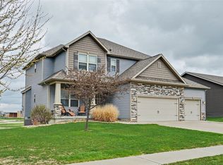 405 NE Fox Run Trl, Waukee, IA 50263