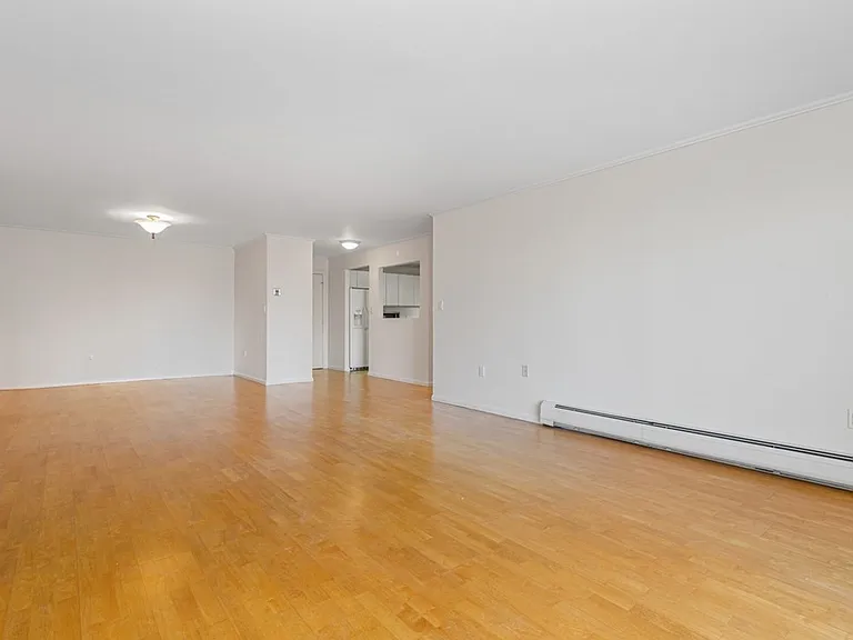 151 Coolidge Ave #303 — Photo 5