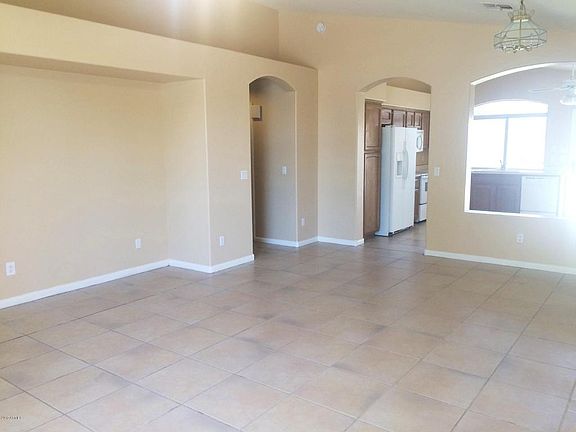 2nd image of 2035 E Helena Dr