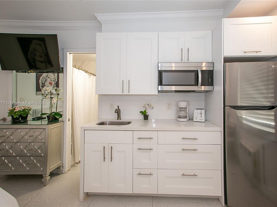 1st image of 335 Ocean Dr APT 211