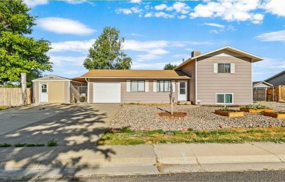 1st image of 633 Livvy Ct