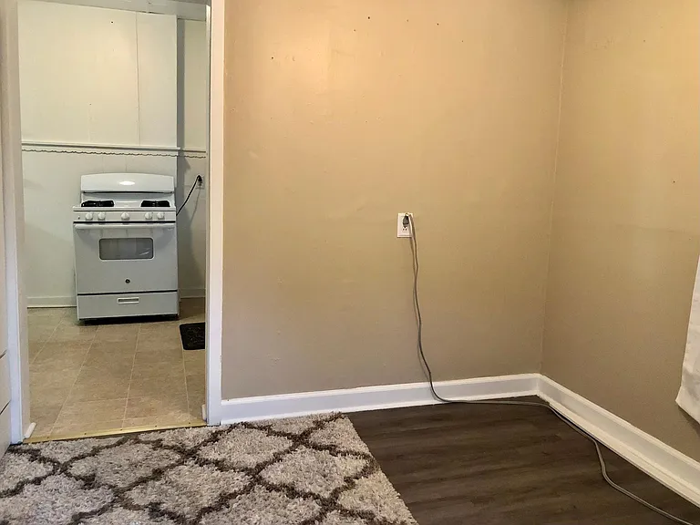 3910 S Harmon St #2 — Photo 6