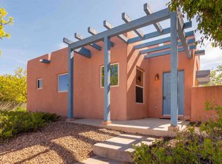 4240 Camino Lila, Santa Fe, NM 87507