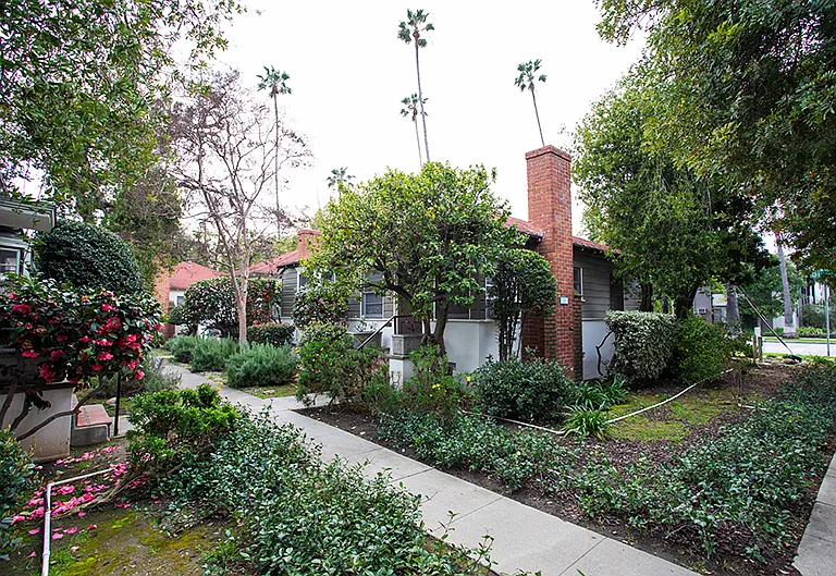 1803 Huntington Dr — Photo 17