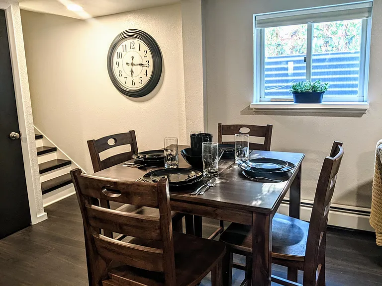 601 Parkhill Dr #1/2 — Photo 5