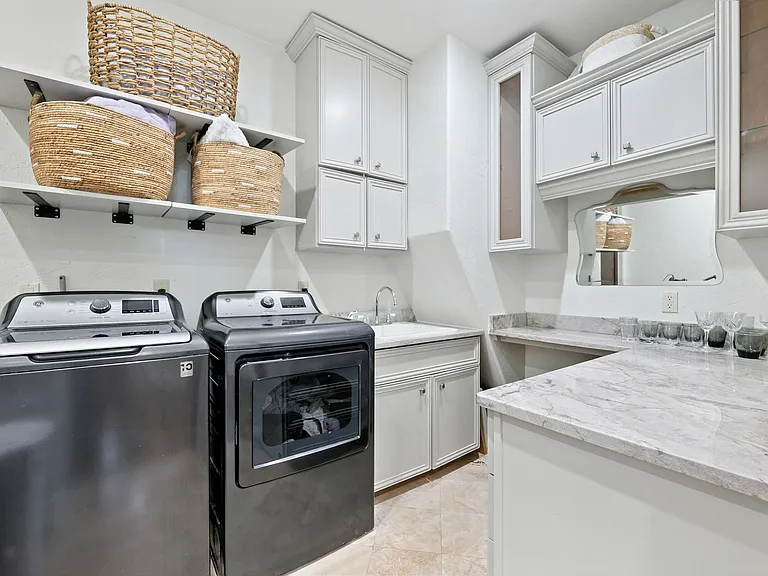 4555 W Swann Ave — Photo 38