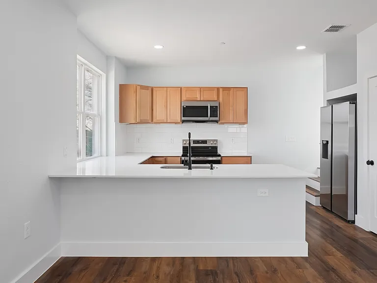 341 Bryan St #3101 — Photo 17