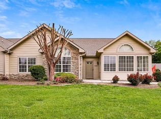 4287 Plantation Ridge Ln, Greensboro, NC 27409