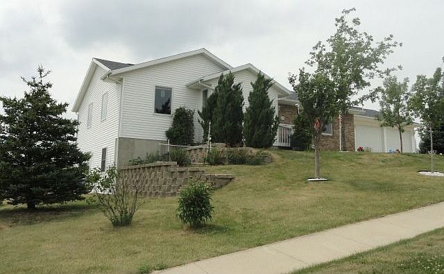 1st image of 715 Bruce Allen Dr