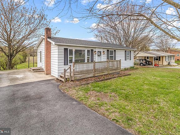 5th image of 1570 Nadenbousch Ln