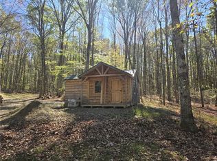 20 Buck Dr, Benezette, PA 15821