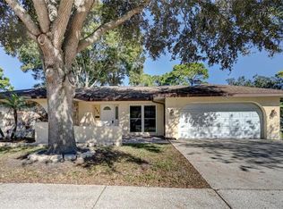 101 Lotus Cir, Safety Harbor, FL 34695