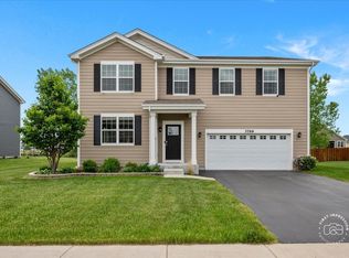 3799 Gardenia Dr, Elgin, IL 60124