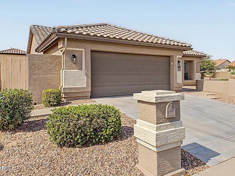 16110 W Vale Dr — Photo 2
