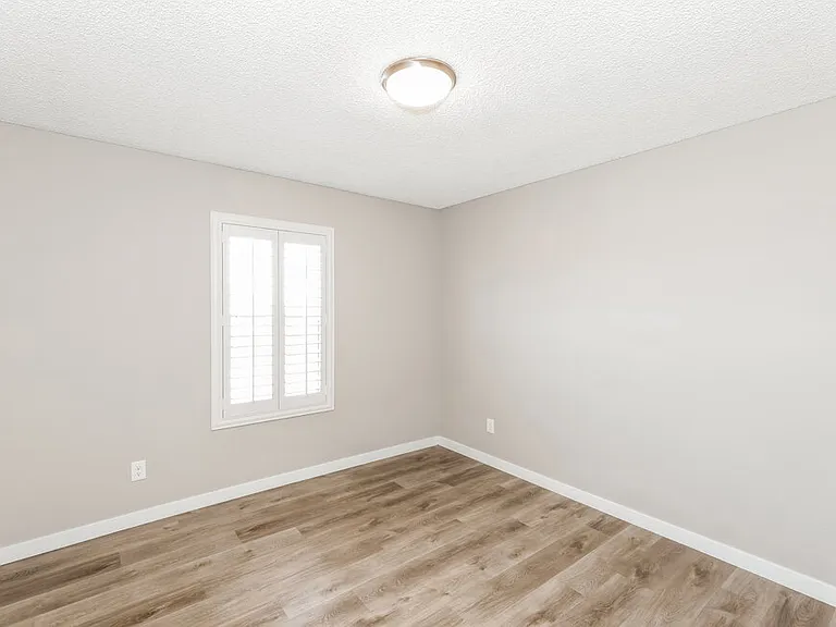 360 Dooley Dr — Photo 13