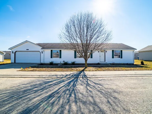 6798 Albatross Dr, New Haven, IN 46774