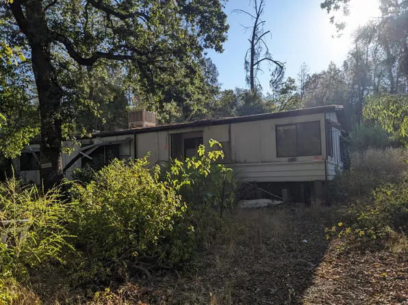 657 Shasta Park Dr, Shasta Lake, CA 96019