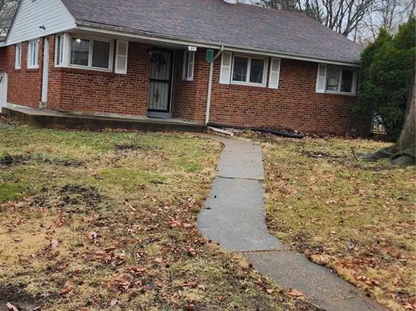 43 S Floridale Dr, Saint Louis, MO 63135