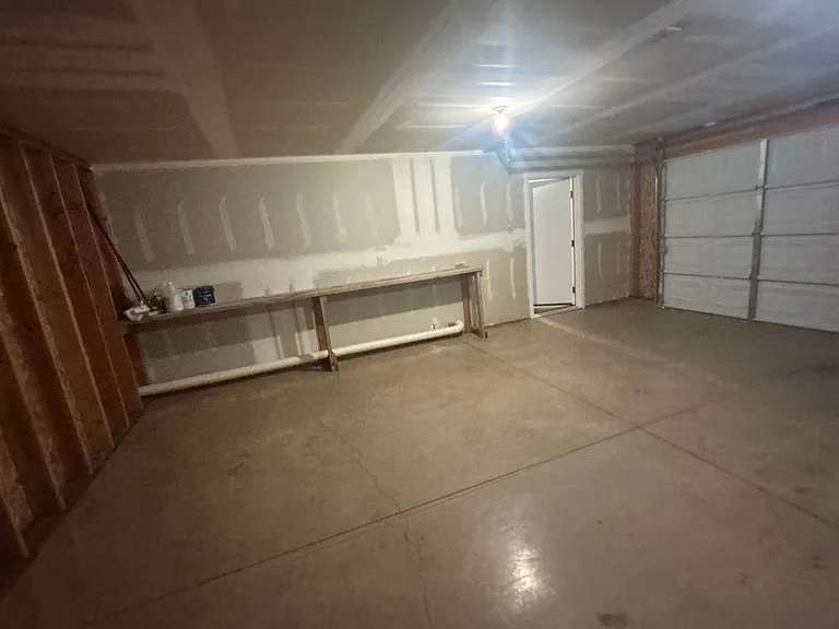 1424 Gleason Ave — Photo 15