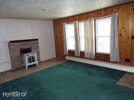 livingroom from kitchen