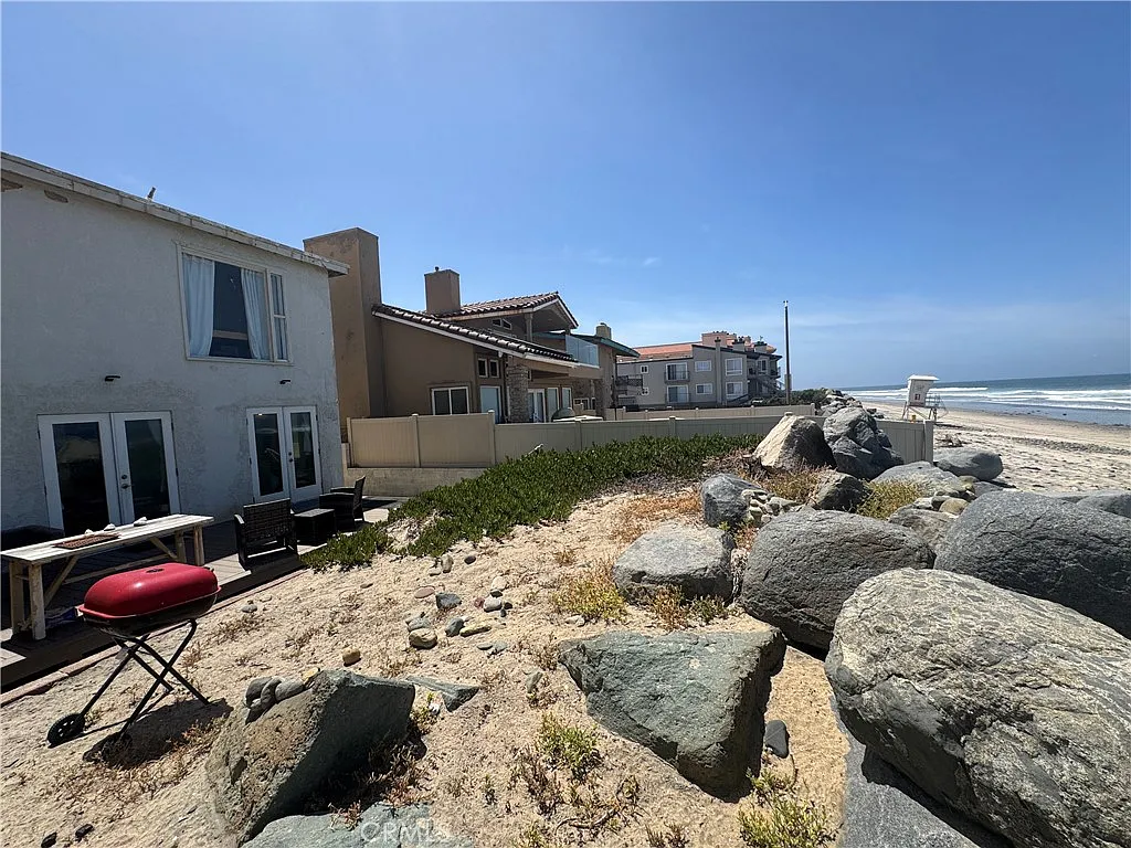 2 bed, 1100 sqft, $6,500 — Photo 3