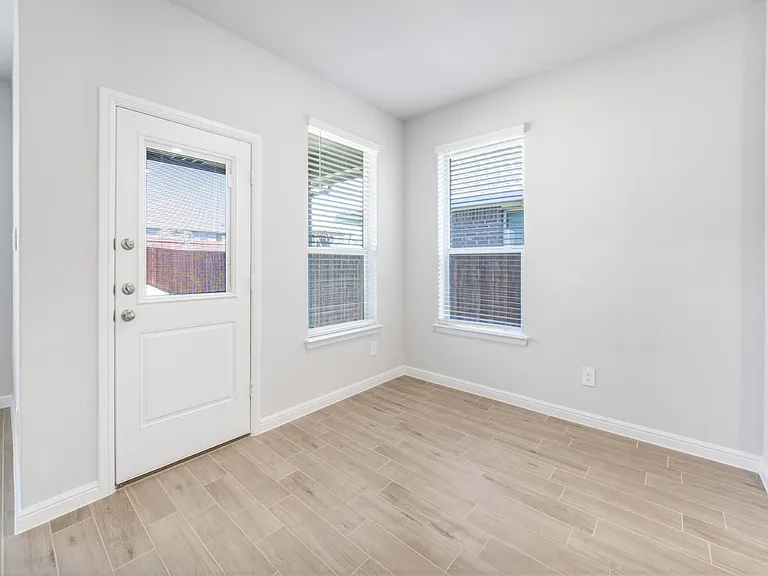 1210 Rockwater Dr — Photo 10