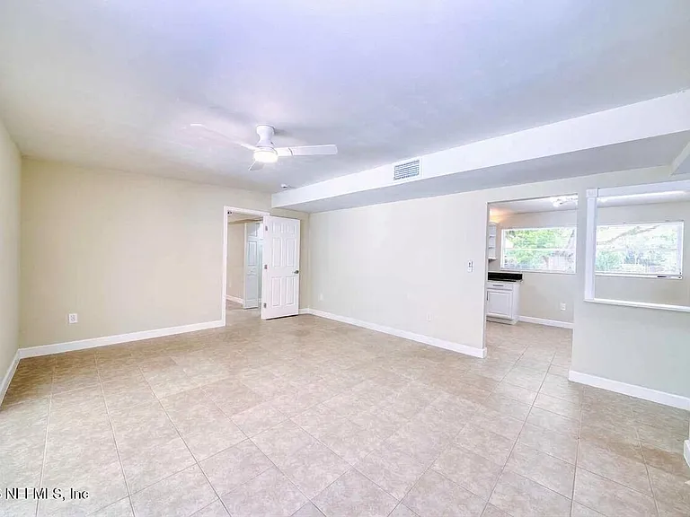 2517 Palm Ave — Photo 42