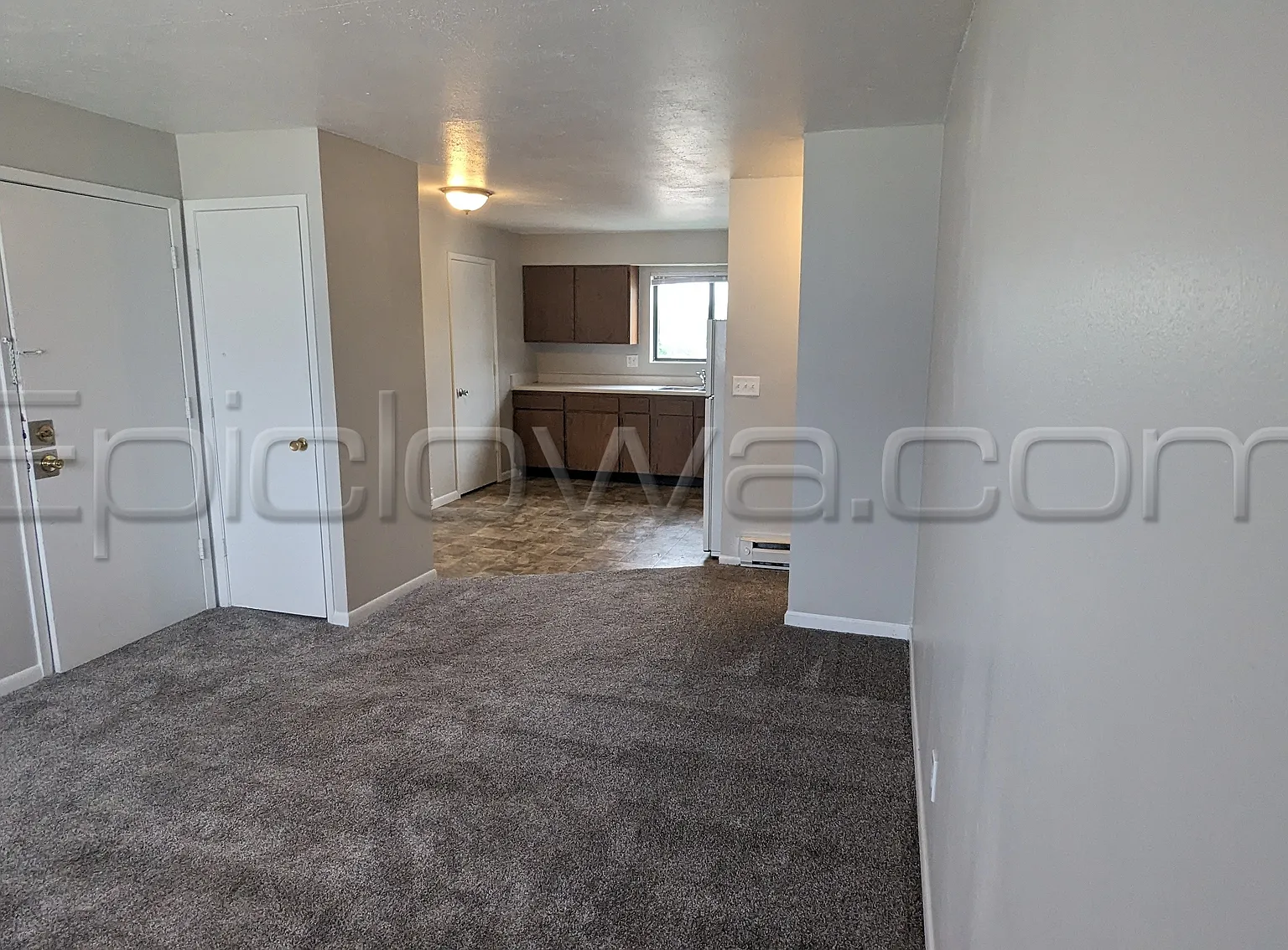 4009 Westover Rd SE - 3 — Photo 4