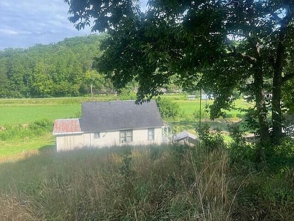 18th image of 10625 Brushy Rd