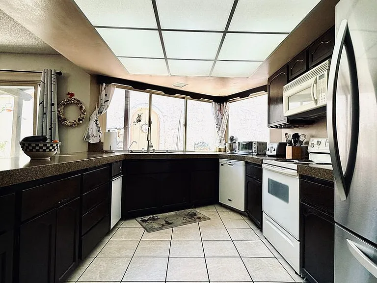 2212 Plaza Del Prado — Photo 22