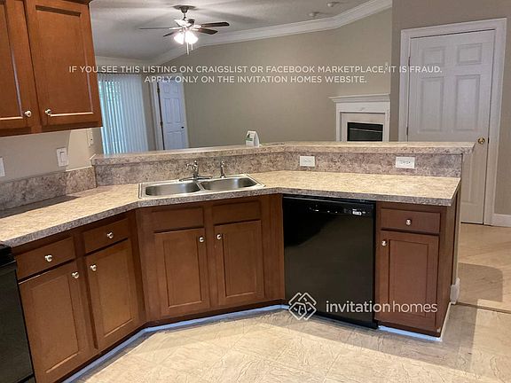 4th image of 1141 Hidden Cove Cir N