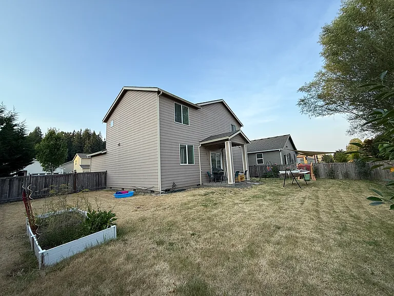 1740 Chinook Ave — Photo 18