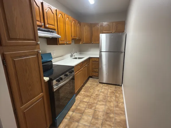 70 Leonard Rd, Boxboro, MA 01719