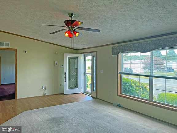 3rd image of 98 Hitch Pond Cir #1