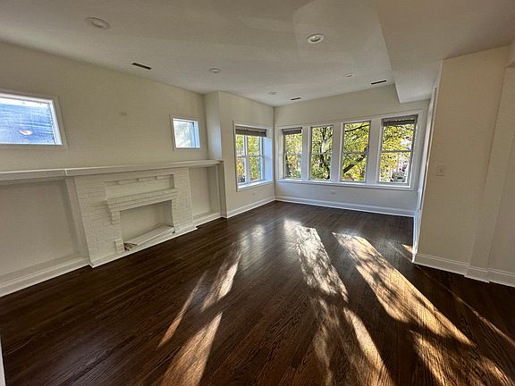 5th image of 1427 N Laramie Ave #1