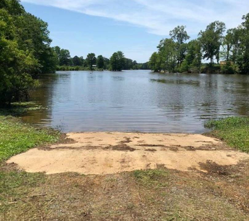 2nd image of 615 Midlake Ln