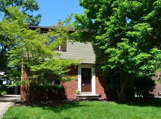 3622 Traynham Rd, Shaker Heights, OH 44122