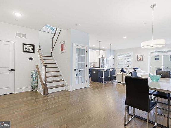 4th image of 21 Spring Mill Rd #12