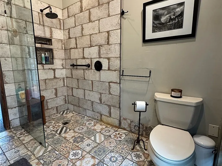 456 S Skyline Dr — Photo 33