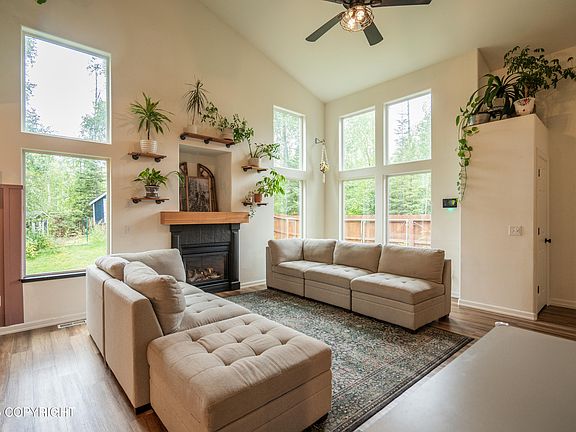 5th image of 1110 W Sunrise Mountain Cir